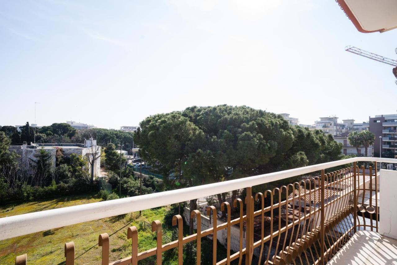 트라니 Dimora Montereale Near The Sea 아파트 외부 사진
